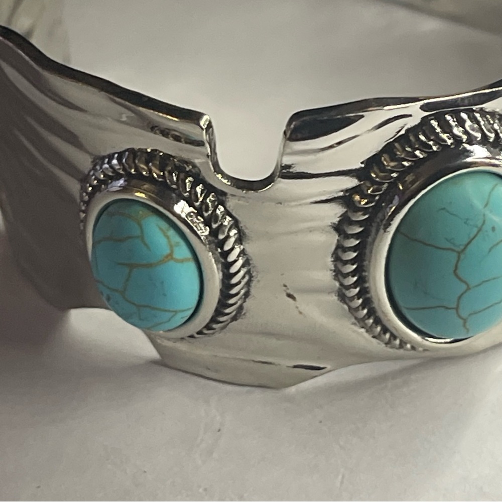 New Handmade Western Sterling Silver Signed Natural Turquoise Bangle Bracelet - Picture 10 of 12